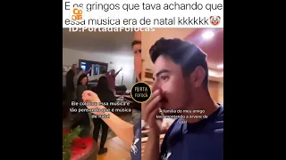 E os gringos que achavam que essa música era de natal!