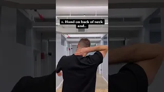 HOW TO CRACK YOUR NECK - Crack Your Neck The Right Way