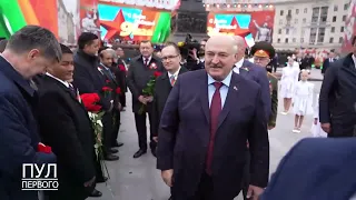 🔥 Кому Лукашенко привез привет из Москвы? Атмосфера на площади Победы и общение с ветеранами