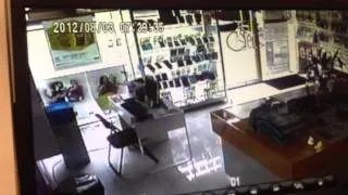 bike stealing caught on cctv (sydney sussex st) lets find him