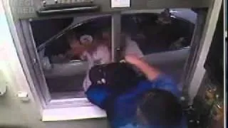 Lady goes CRAZY at mcdonalds and hits manager