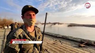 Военные установили новый понтонный мост для жителей Джидинского района