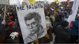 Russia: Thousands march in Moscow to honour slain opposition leader Nemtsov