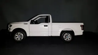 Welly 1/24 scale 2016 Ford F-150 regular cab White