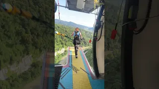 Прыжок с высоты 207 метров — Bungy 207 в Скайпарке Сочи!