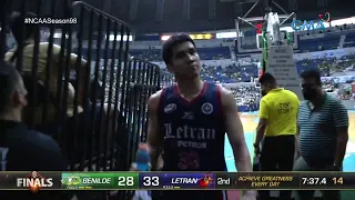 Kobe Monje ejected from the court after throwing an elbow at the back of the head of Macoy Marcos