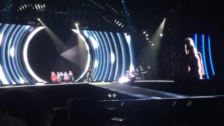 Taylor Swift - Style   The 1989 world tour in Japan