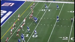 Giants Try Crazy Trick Play Formation