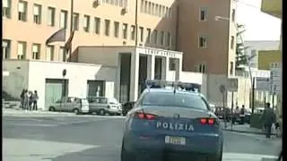 Controllati quattro sospetti nei  pressi di un ufficio postale di Caltanissetta