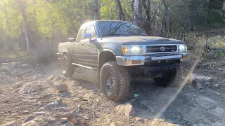 Toyota Pickup with Spartan Locker in Action