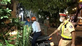 Người say rượu tìm đường trốn chạy khi thấy Cảnh sát giao thông Sài Gòn chốt chặn và cái kết