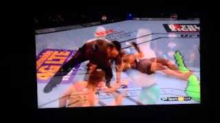 UFC 194 LIVE: Jose Aldo vs Conor McGregor fight KO 13 seconds