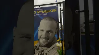 "Я не можу засуджувати його за вибір", - батько про полеглого на війні сина #shorts