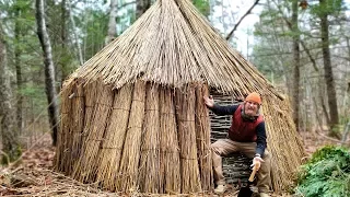 Thatched Reed Winter Survival Shelter Part 2 of 2 (87 days episode 18)