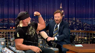 Hulk Hogan and Conan Compare Physiques | Late Night with Conan O’Brien