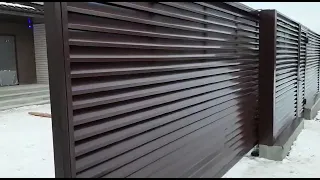 Забор жалюзи с откатными воротами шоколадно-коричневый 8017 двусторонний от ЗМК Сталькомплект