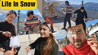 Aaj Sab Barf Me Jam Ke Khele || Life In Snow || Aise Karte Hain Barf Me Din Spend || Jyotika Dilaik