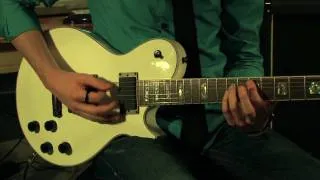 Rock Star Guitar Lessons : Play Guitar Like Johnny Ramone