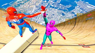 GTA V SPIDERMAN, Epic New Stunt Race For Car Racing Challenge GODZILLA x KONG Spiderman Falling