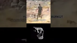 Karakol baskını yiyen askerin koşarak çatışmaya gitmesi 🗿