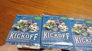 2005 Upper Deck NFL Kickoff Football Trading Card Pack Opening!