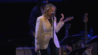 Joan Osborne — “Tomorrow Never Knows” — 39th Annual John Lennon Tribute