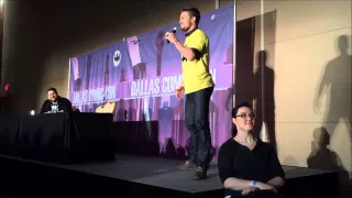 Stephen Amell - Dallas Comic Con 2015 - ASL Interpreter