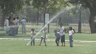 Temperatures soar in India, reaching potential new record | AFP