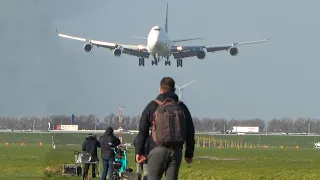 CROSSWIND LANDINGS during a STORM at AMSTERDAM - Boeing 747, B777, Airbus A330 ... (4K)