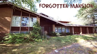 Forgotten ABANDONED MANSION Worth 5 Million Dollars Stuck in the 1960s