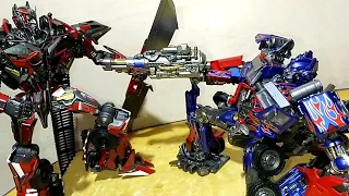 Transformers Optimus vs Sentinel