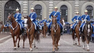 Sweden's Changing of the Guard Ceremony at the Stockholm Palace in 4k