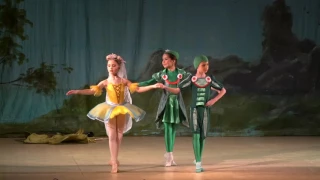 Детский балет "Дюймовочка". Жаба, Дюймовочка и жаба сын