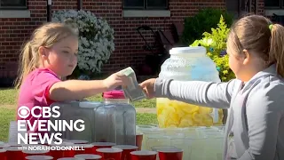 Girl opens lemonade stand to pay for mom's headstone