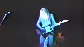 Mother Love Bone - Chloe Dancer / Crown Of Thorns - Live 1989