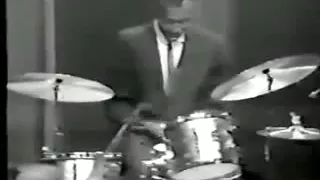 elvin jones max roach art blakey drum battle part 1