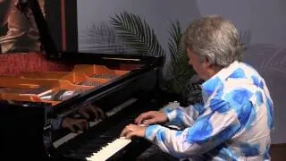 A Summer Place Medley performed by Peter Sullivan