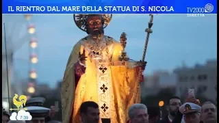 Il rientro dal mare della statua di San Nicola di Bari