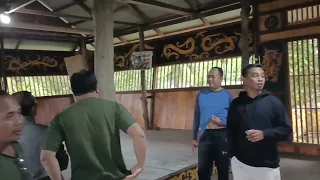 Kunjungan Perkaria Bethel Sintang ke Rumah Adat Dayak : Kenyalang Tukong, Bernayau, Kec. Sepauk