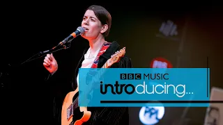 Liz Lawrence - None Of My Friends (The BME Sessions)