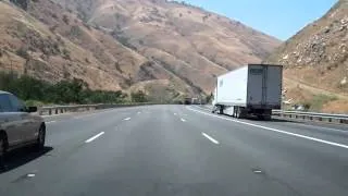 Interstate 5 in California, The Grapevine in Both Directions