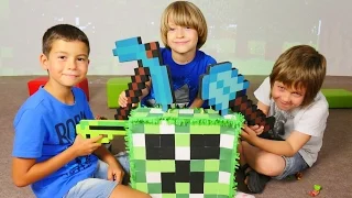 Minecraft Crepeer ile oyunlar. Arseny, Eren ve Adrian ile evde Minecraft savaşı