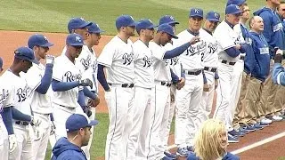CWS@KC: Royals are introduced before Opening Day