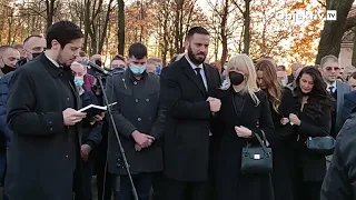Nikola Rokvić održao govor na sahrani svoga oca Marinka