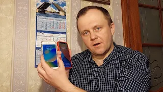 Почему телефон с рамками iPhone 8 круче и удобнее, чем iPhone 12 mini