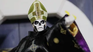 ARE YOU ON THE SQAURE!? Super7 Ultimates! Ghost Papa Emeritus III Figure Review