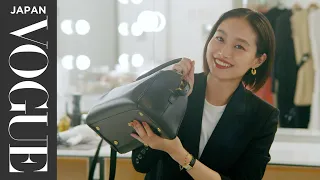 Shioli Kutsuna’s Bag Packed with Her Philosophy and Favorite Items! | In The Bag | VOGUE JAPAN