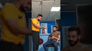 هذاة يحجي على ايمن حسين  وعلى جوية 😂😂😂💙💙