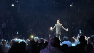 Michael Bublé Sydney Concert - Such A Night (Elvis Presley) (Live 2023)