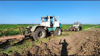 Другий день оранка😤Треба дощу. Зробили дорогу через поле а плуг не лізе☹